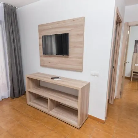 公寓 Niko 圣埃乌拉利亚